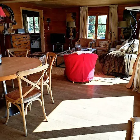Gorgeous And Spacious Chalet Near The Center